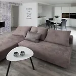 Estate 2 By Guide וילה