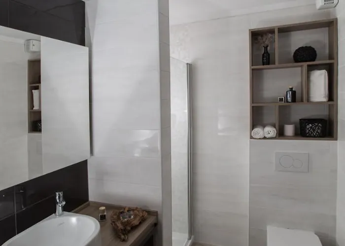 Estate 2 By Guide Villa *