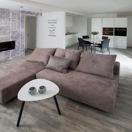 Estate 2 By Guide *