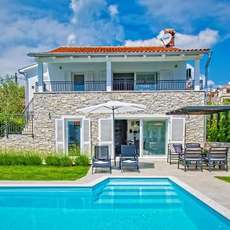 빌라 Estate 2 By Guide